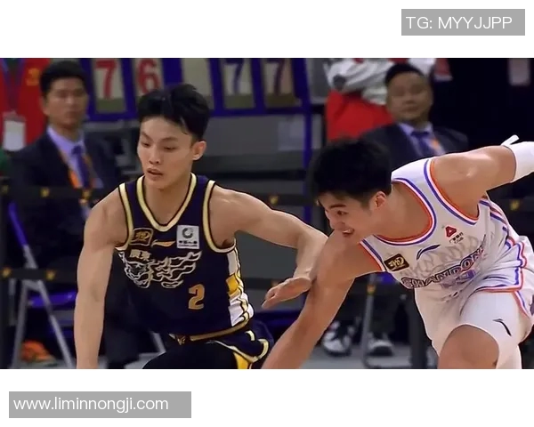 广东队休赛期首笔引援揭晓男篮顶级内线加盟助力杜锋冲击新赛季